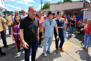 Leia mais sobre o artigo Prefeitura de Manaus leva serviços e escuta ativa para mais de 7 mil moradores do Tancredo Neves
