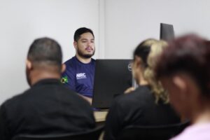 Leia mais sobre o artigo SSP-AM inicia entrega de 850 aparelhos celulares recuperados durante o Programa ‘RecuperaFone’