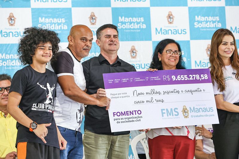 No momento, você está visualizando Prefeito David Almeida fortalece o terceiro setor e amplia alcance social com repasse recorde de R$ 9,5 milhões a organizações sociais