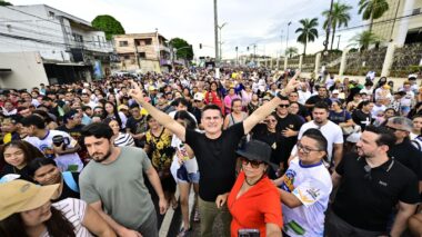 Prefeito David Almeida participa da 31ª edição da ‘Marcha para Jesus’ ao lado da população