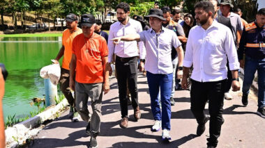 Prefeito David Almeida anuncia recuperação completa da lagoa do Japiim