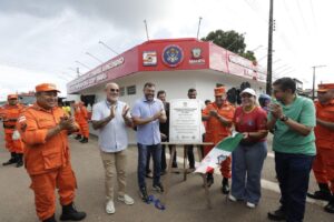 Leia mais sobre o artigo Em Maués, Wilson Lima entrega estrutura fixa do Corpo de BombeirosO Grupamento Integrado de Combate a Incêndio em Maués é a quarta inaugurada no interior em 2025 e reforça presença do Corpo de Bombeiros no interior