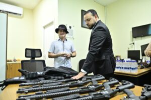 Leia mais sobre o artigo Prefeito David Almeida reforça segurança em Manaus com novos armamentos e equipamentos para a Guarda Municipal