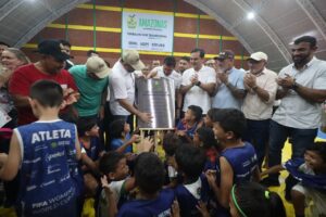 Leia mais sobre o artigo Em Parintins, governador Wilson Lima amplia oferta de programas esportivos e entrega ginásio revitalizado