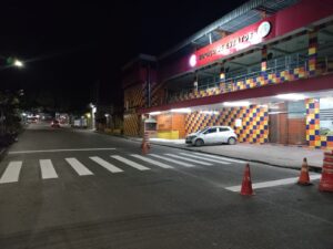 Leia mais sobre o artigo Prefeitura de Manaus intensifica sinalização viária no bairro Tancredo Neves e amplia revitalização urbana pela cidade