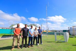 Leia mais sobre o artigo Vice-prefeito Renato Junior entrega nova estação meteorológica na zona Norte de Manaus
