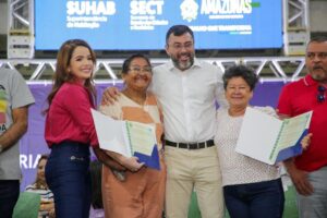 Leia mais sobre o artigo Governo do Amazonas fará entrega de mil títulos definitivos de propriedade, na Semana Nacional Solo Seguro – Favela