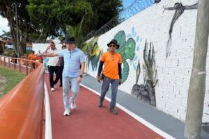 Leia mais sobre o artigo Prefeito David Almeida transforma área degradada em atrativo turístico e ambiental da zona Oeste