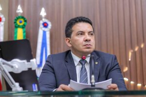 Leia mais sobre o artigo Delegado Péricles garante avanços na segurança, saúde e incentivo à ecofrota