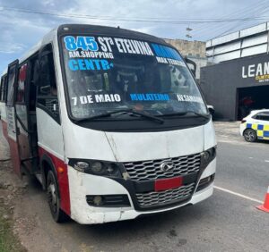 Leia mais sobre o artigo Prefeitura intercepta motorista reincidente e apreende quatro veículos na operação ‘Transporte Legal’