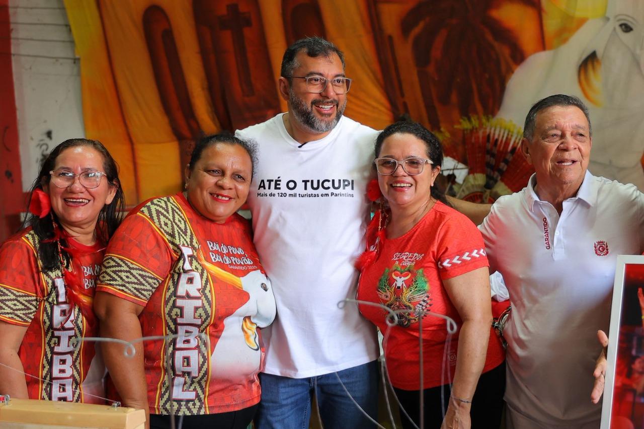 No momento, você está visualizando Governador Wilson Lima destaca atuação dos bastidores de costureiras e trabalhadores dos bois Caprichoso e Garantido