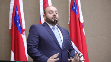 Com a presença de prefeitos e parlamentares do AM, Fausto Jr quer equilíbrio fiscal dos municípios por meio de PEC