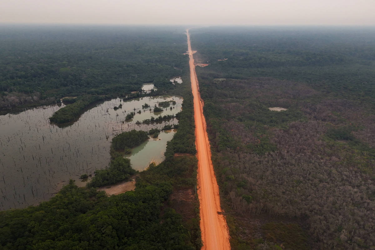 No momento, você está visualizando Marina Silva e Renan Filho selam acordo para pavimentar  BR-319