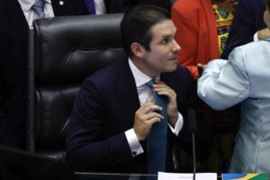 Leia mais sobre o artigo Motta proíbe retomada de comissões na Câmara e frustra aliados de Bolsonaro