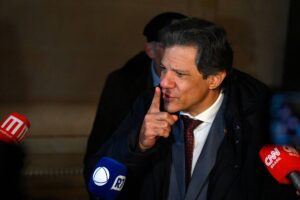Leia mais sobre o artigo Haddad minimiza crise com o Congresso e diz que consulta sobre IOF é democrática