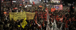 Leia mais sobre o artigo Ato da esquerda para pressionar Congresso tem críticas a Bolsonaro, Tarcísio e Trump