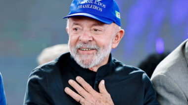 Lula cria comitê para avaliar sobretaxa de Trump e conversará pessoalmente com empresários