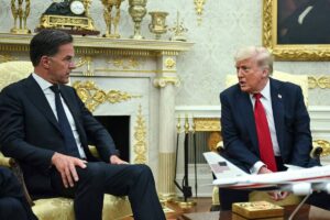 Leia mais sobre o artigo Trump faz ultimato e exige trégua de Putin na Ucrânia em 50 dias