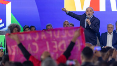 Lula mira antigo cinturão vermelho do PT em SP com aliados cotados para 2026 e sem oposição
