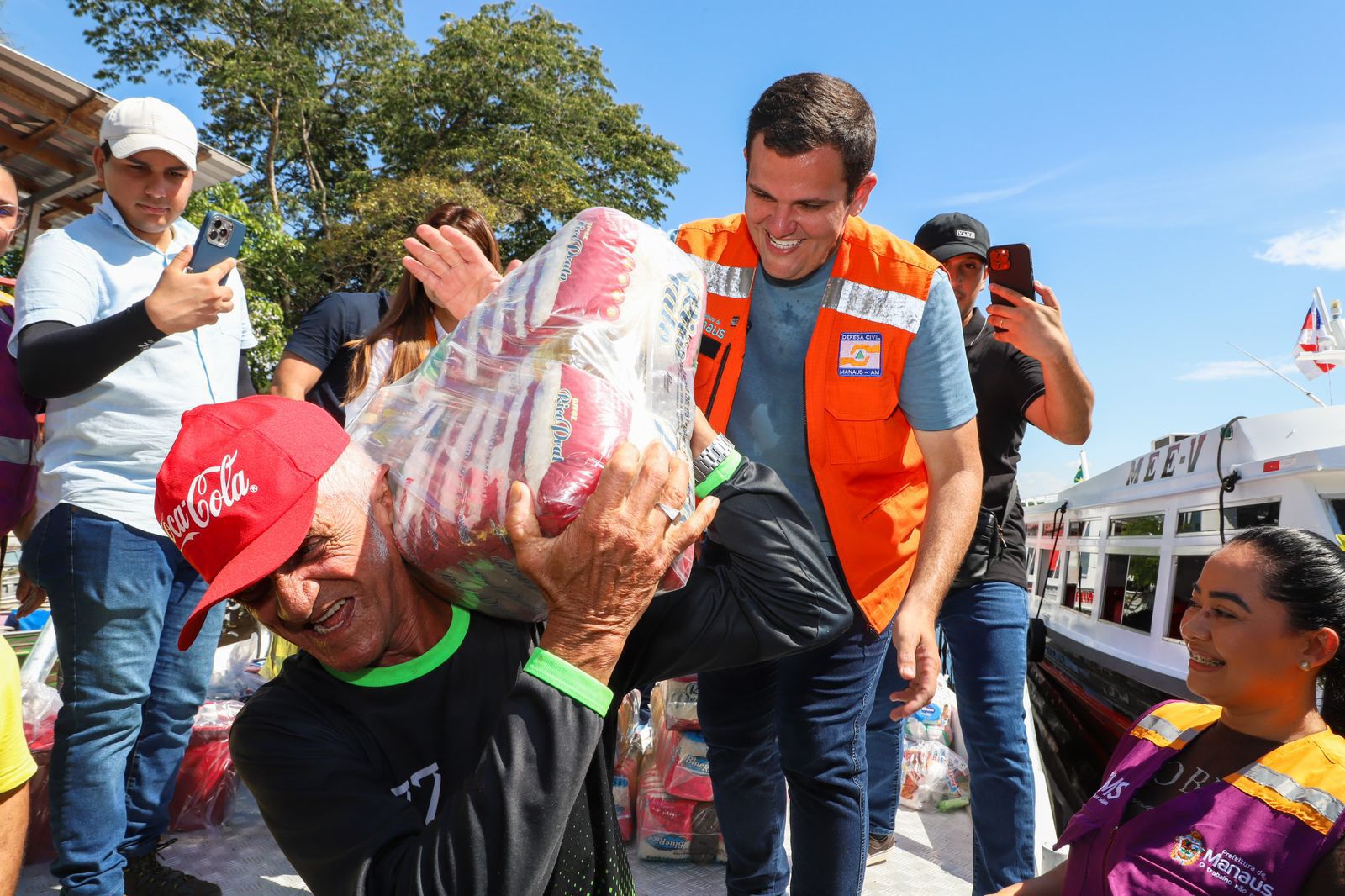 No momento, você está visualizando Prefeito em exercício Renato Junior abre nova fase da operação ‘Cheia 2025’ com assistência a mais de 2 mil famílias