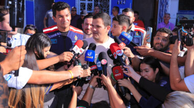 Entre entrega de casas e a pavimentação de ruas em Manaus, prefeito em exercício Renato Junior faz balanço dos últimos sete dias à frente da gestão