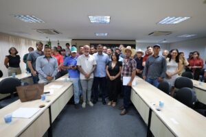 Leia mais sobre o artigo Governador Wilson Lima reúne com produtores do sul do Amazonas e reforça apoio à regularização fundiária