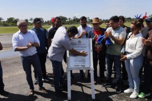 Leia mais sobre o artigo Governador Wilson Lima inaugura aeroporto de Fonte Boa totalmente reformado e com capacidade ampliada