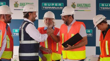 Governador Wilson Lima firma parceria para construção de primeira usina a gás natural do Norte do Brasil para operações portuárias