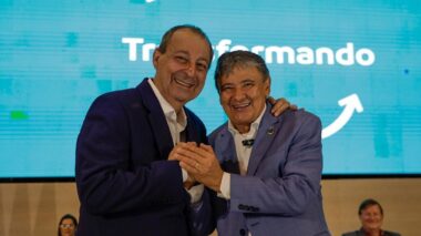 Senador Omar participa do lançamento do programa ‘Manaus Por Você’, ao lado do Ministro Wellington Dias e do prefeito David Almeida