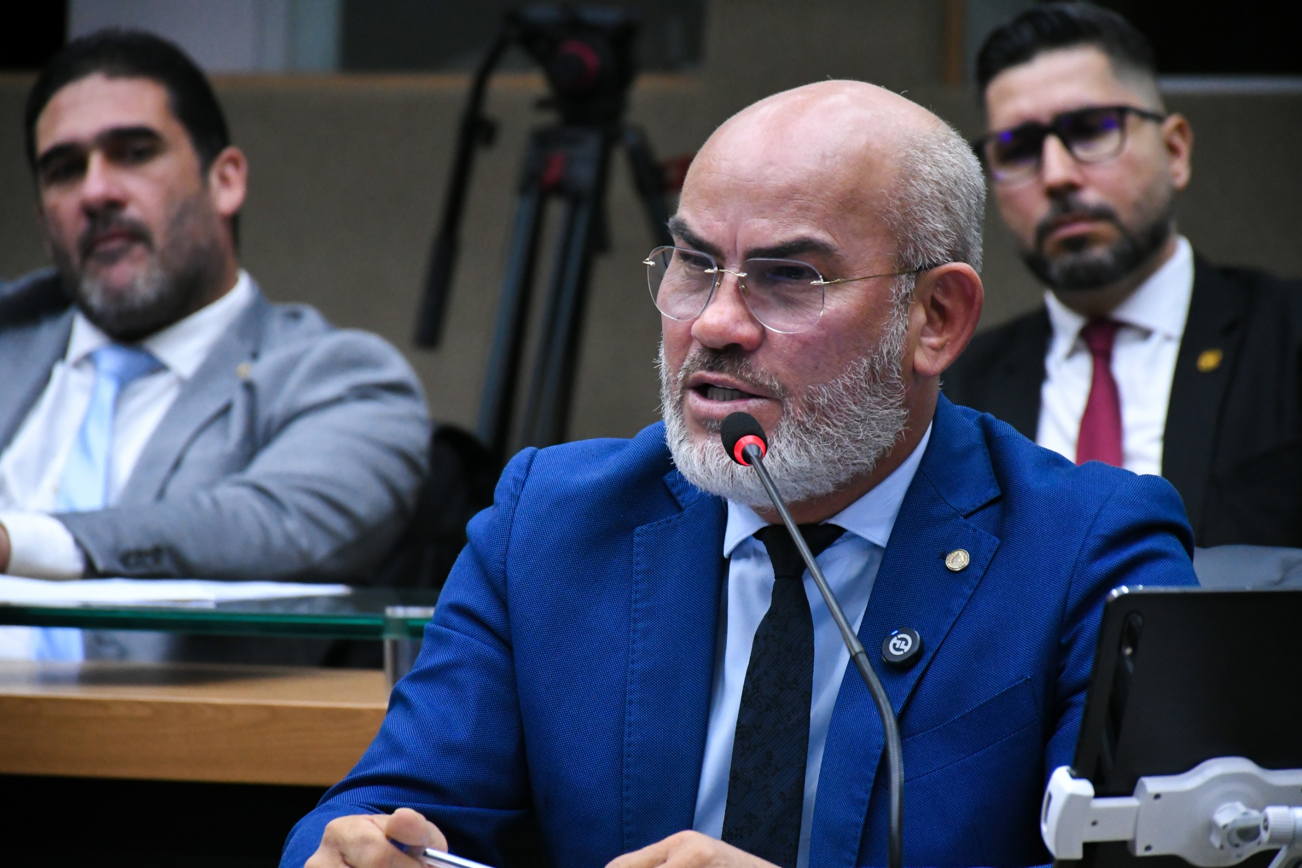 No momento, você está visualizando Deputado Cabo Maciel exalta compromisso do Governo com a produção rural e defende um Amazonas autossuficiente e sustentável