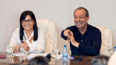 Senador Omar reúne secretários de saúde de todo o Amazonas para construir soluções duradouras para o sistema público