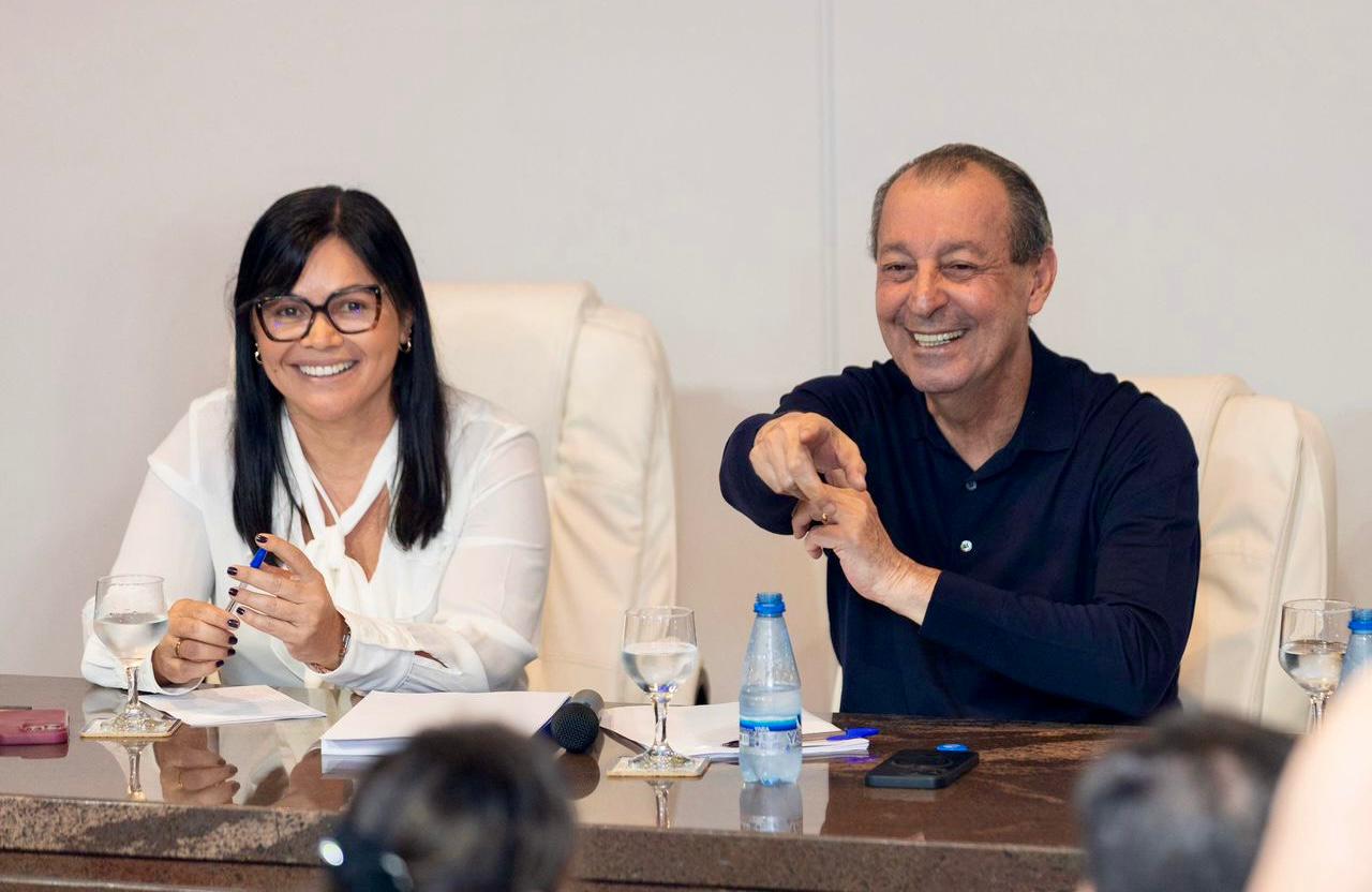 No momento, você está visualizando Senador Omar reúne secretários de saúde de todo o Amazonas para construir soluções duradouras para o sistema público
