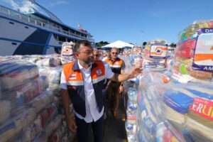 Leia mais sobre o artigo Operação Cheia 2025: Em três meses, Governo do Amazonas alcança mais de 700 comunidades com ajuda humanitária