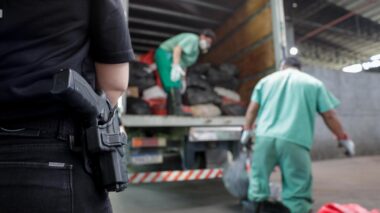 Governo do Amazonas inicia incineração de 40 toneladas de drogas apreendidas
