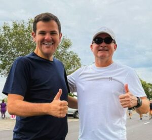 Leia mais sobre o artigo Renato Junior passa o bastão para David Almeida após período como prefeito em exercício