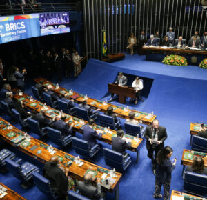 Leia mais sobre o artigo Oposição reune 41 assinaturas e protocola pedido de impeachment contra Alexandre de Moraes no Senado