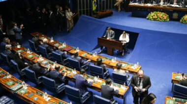 Oposição reune 41 assinaturas e protocola pedido de impeachment contra Alexandre de Moraes no Senado