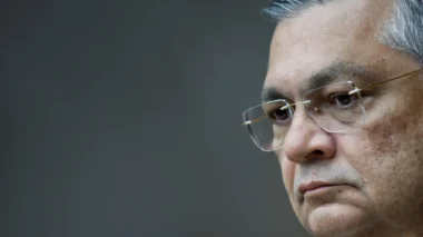 Dino decide que leis estrangeiras não se aplicam a brasileiros no Brasil