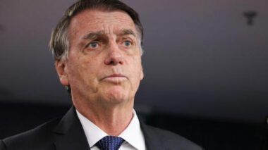 Bolsonaro pede visita de Nikolas e 16 membros de grupo de oração