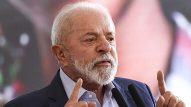 Lula assina nomeações para tribunais superiores