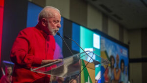 Leia mais sobre o artigo Análise: Lula quer colher popularidade com petróleo