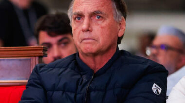 Defesa de Bolsonaro fala em ‘massacre’, diz que não há provas contra ele e pede julgamento imparcial