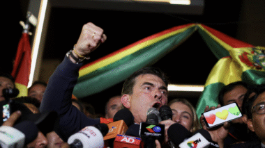 Bolívia vive derrota histórica da esquerda e eleição presidencial vai ao segundo turno em outubro