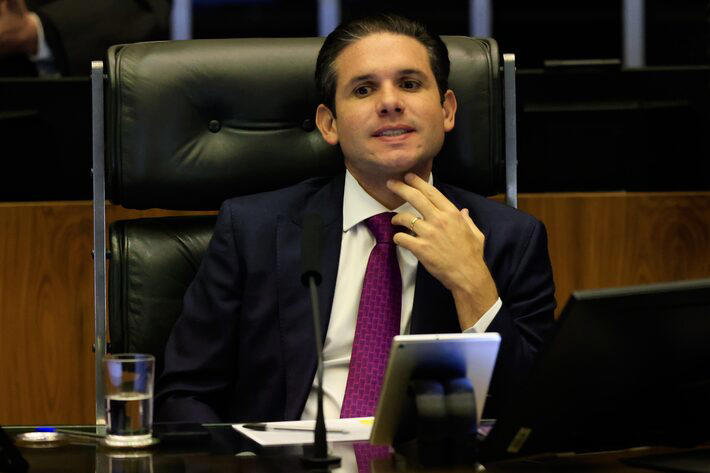No momento, você está visualizando Motta diz que vitória da oposição na CPI do INSS foi ‘falha de articulação política do governo’