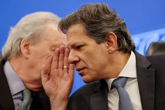 No momento, você está visualizando Haddad diz que fundos suspeitos de envolvimento com crime organizado movimentaram R$52 bilhões em quatro anos