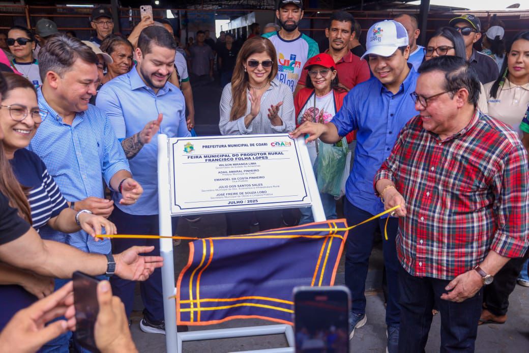 No momento, você está visualizando Adail Pinheiro lidera maratona de entregas no aniversário de Coari