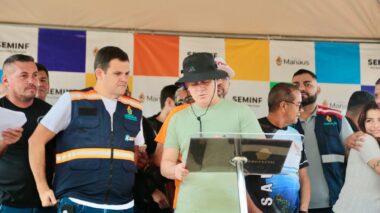 Prefeito David Almeida autoriza reforma completa do campo 11 de Maio e reforça compromissos com o Colônia Antônio Aleixo