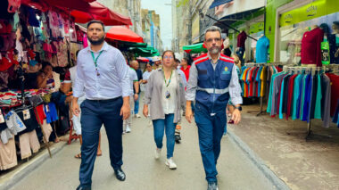 Prefeitura de Manaus realizou 127 notificações para ordenamento urbano no ‘Mutirão no Bairro’ no Centro