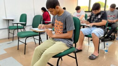 Inscrições para o Vestibular e SIS da UEA encerram na quinta-feira