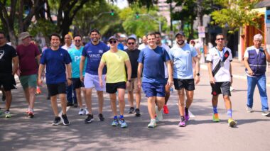 Segundo domingo de ‘Faixa Liberada’ atrai multidão ao Centro e prefeito David Almeida destaca sucesso da iniciativa